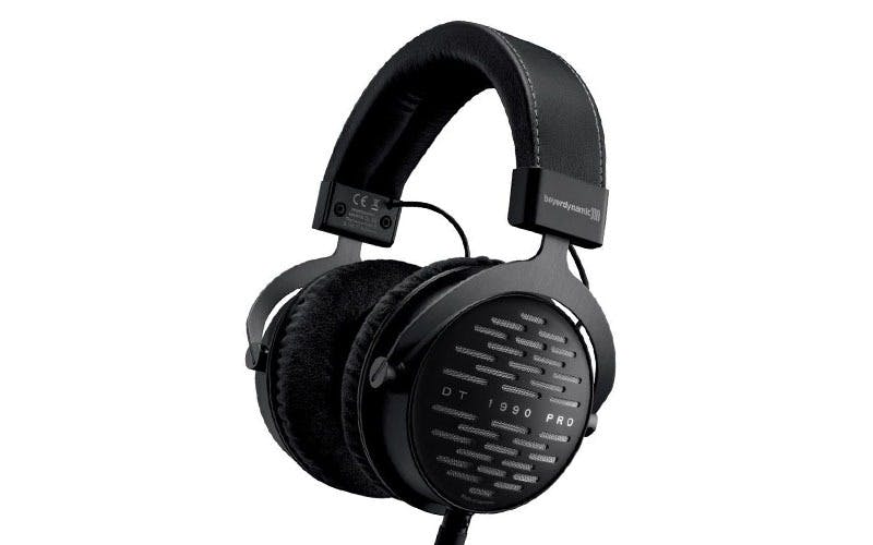 https://blog-dev.landr.com/wp-content/uploads/2019/04/25_Best_Headphones_Beyerdeynamic_dt1990pro.jpg