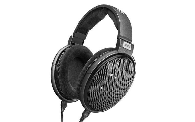 https://blog-dev.landr.com/wp-content/uploads/2019/04/25_Best_Headphones_Sennheiser_HD_650.jpg